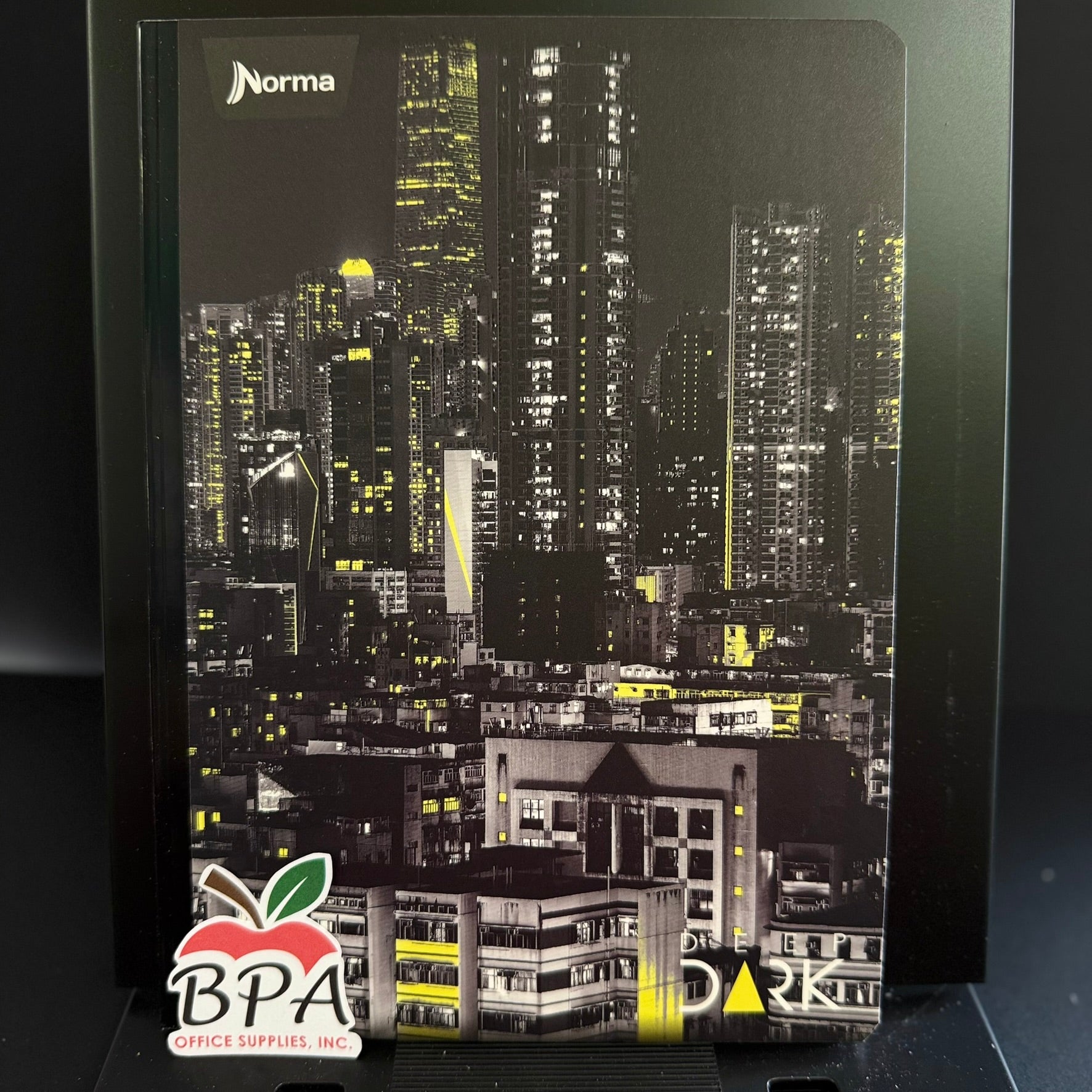 Norma • Libreta grande "Deep Dark" (Variedad de estilos)